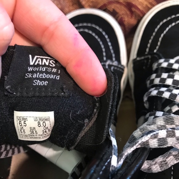 Vans - Picture 6 of 6